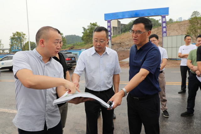 達(dá)州市委副書記、市長(zhǎng)郭亨孝深入中國(guó)供銷西南冷鏈物流達(dá)州基地調(diào)研