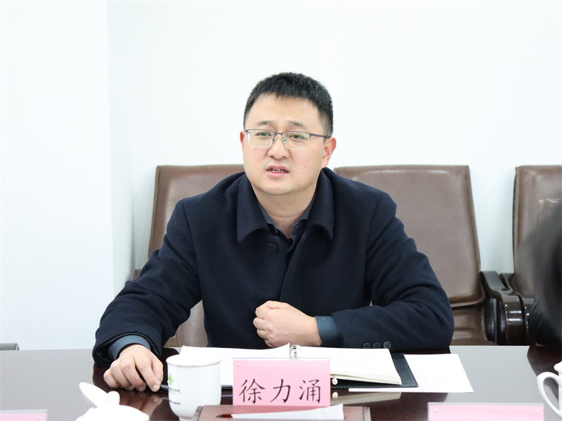 楊武秀會(huì)見萬源市委常委、副市長(zhǎng)徐力涌一行